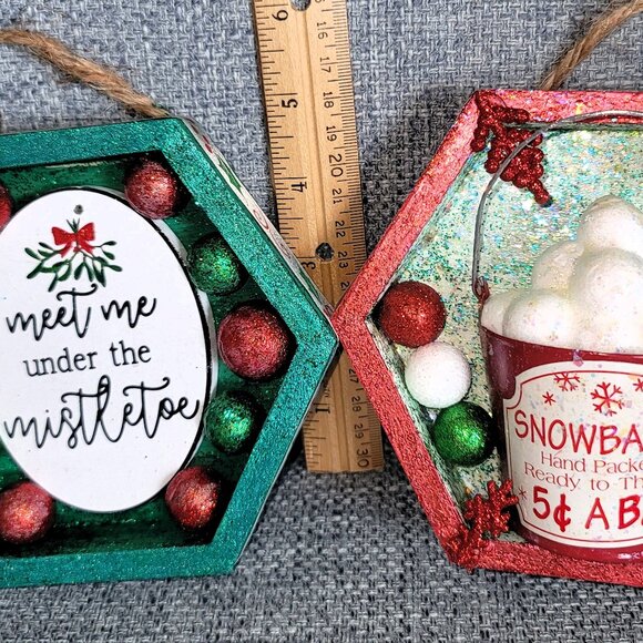 Christmas Holiday Snowballs and Mistletoe Decorated Wood Decor Frames. Set of 2. - Picture 5 of 6